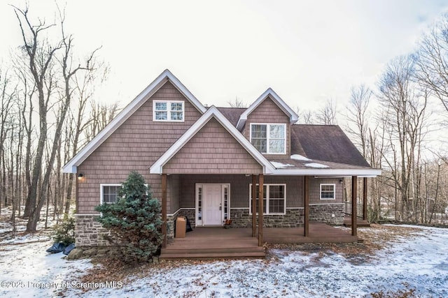 view of front of property featuring covered porch