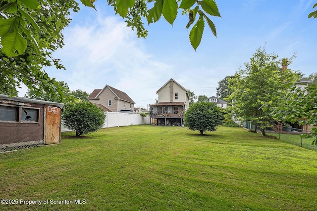 934 W Market St, Scranton, PA 18508 - view of fenced backyard
