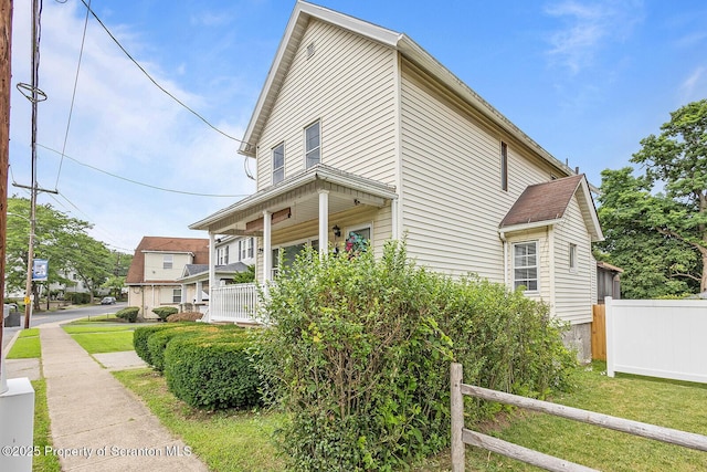 934 W Market St, Scranton, PA 18508 - view of home's exterior featuring a porch