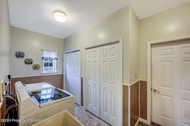 laundry area with washer and clothes dryer