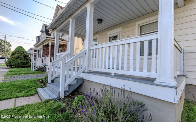15 Leonard St, Wilkes-Barre, PA 18702 - view of property exterior featuring a porch