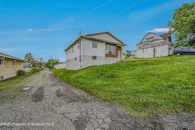 633 Connell St, Scranton, PA 18505 - view of side of property