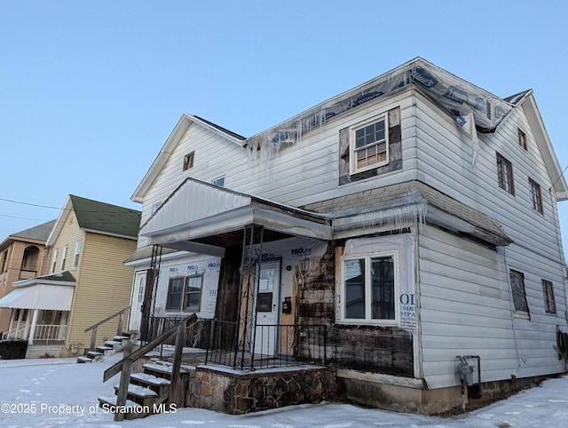 view of front facade