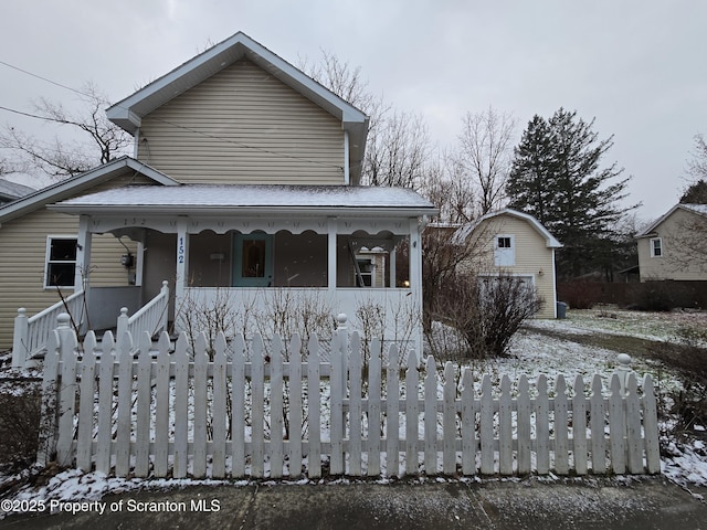 view of front of home featuring a porch