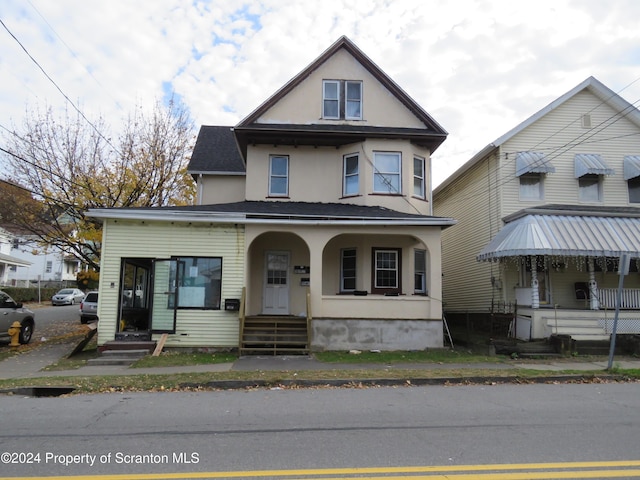 view of front facade with covered porch