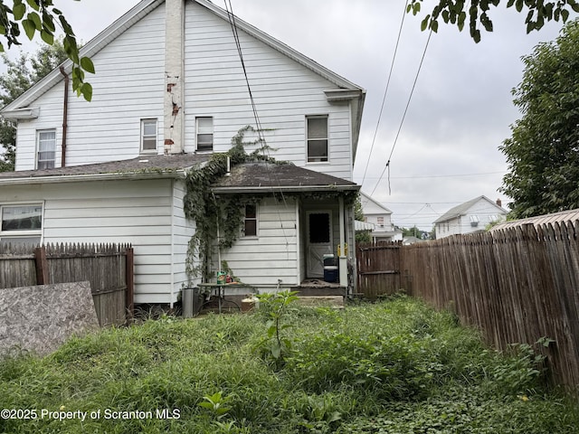 527 Shawnee St, Hanover Twp, PA 18706 - photo 4