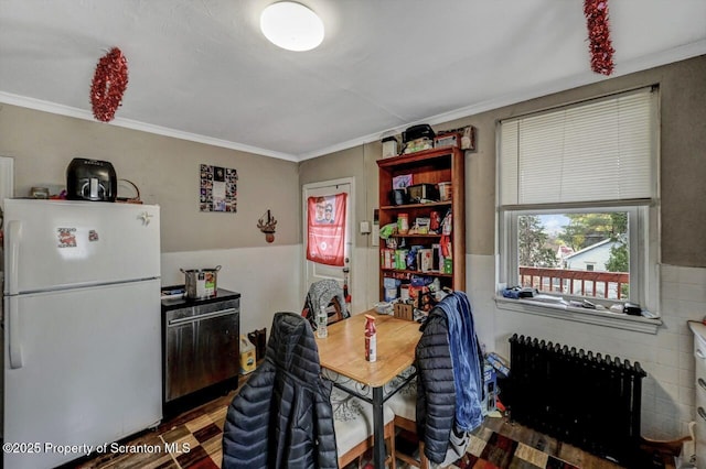 401-405 S Main Ave, Scranton, PA 18504 - dining area with crown molding and wood finished floors
