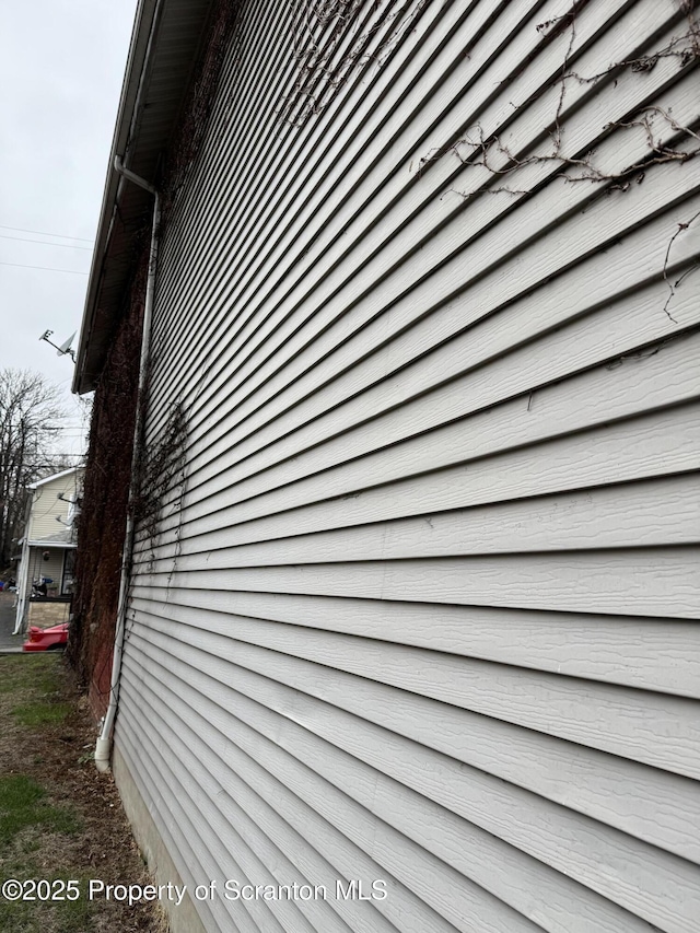 view of property exterior