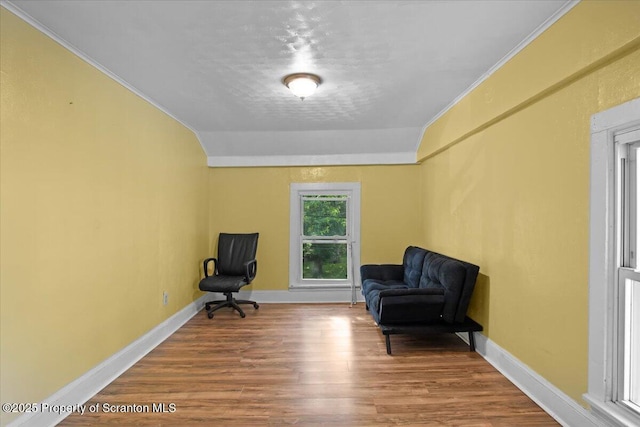 1017 W Market St, Scranton, PA 18508 - sitting room with crown molding and wood finished floors