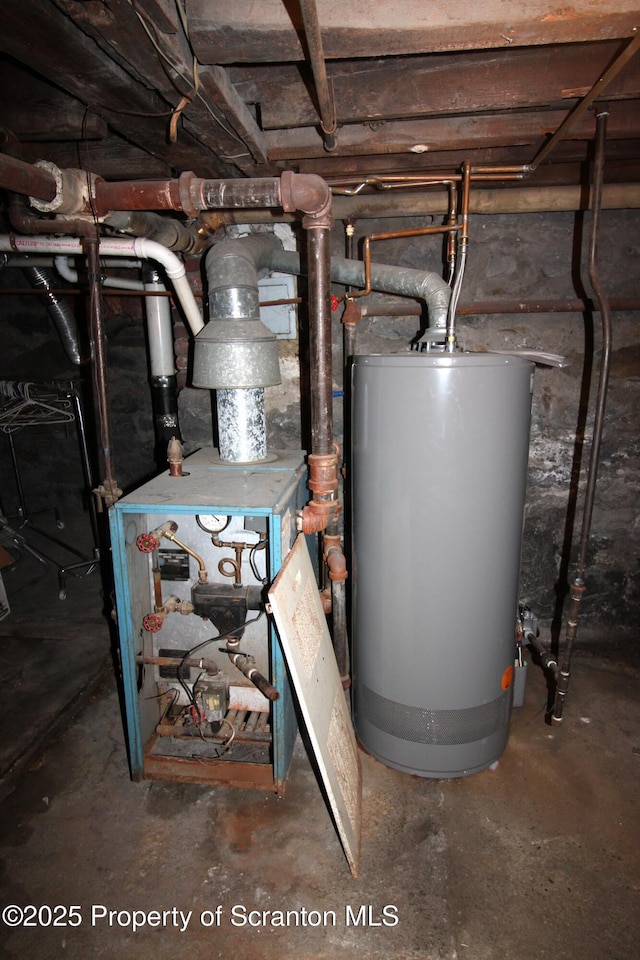 528 Hemlock St, Scranton, PA 18505 - utilities featuring gas water heater