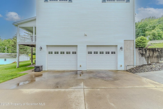 99 Elizabeth Ave, Hallstead, PA 18822 - garage with concrete driveway