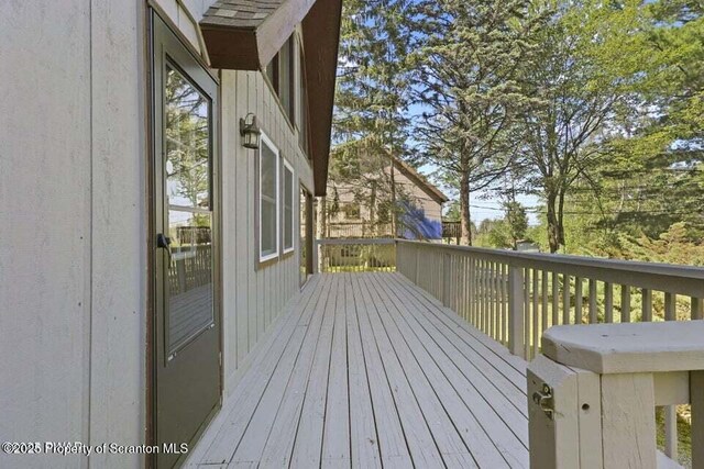1618 Ridgeview Dr, Lake Ariel, PA 18436 - photo 2