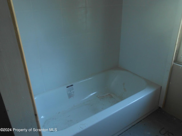 bathroom featuring a bathing tub