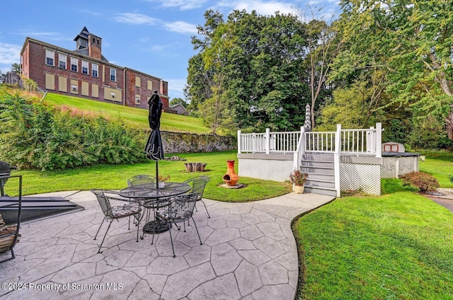 view of patio featuring a deck