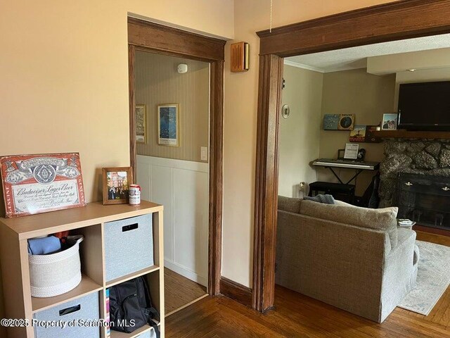 121 Burcher Ave, South Abington Twp, PA 18411 - corridor featuring wood finished floors