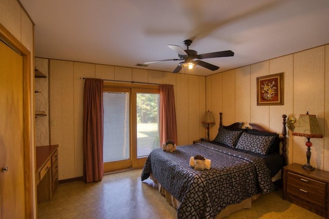 bedroom featuring ceiling fan