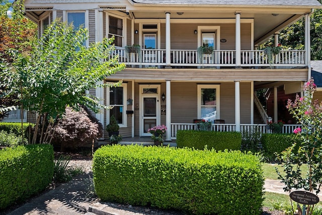 view of front of house featuring a porch