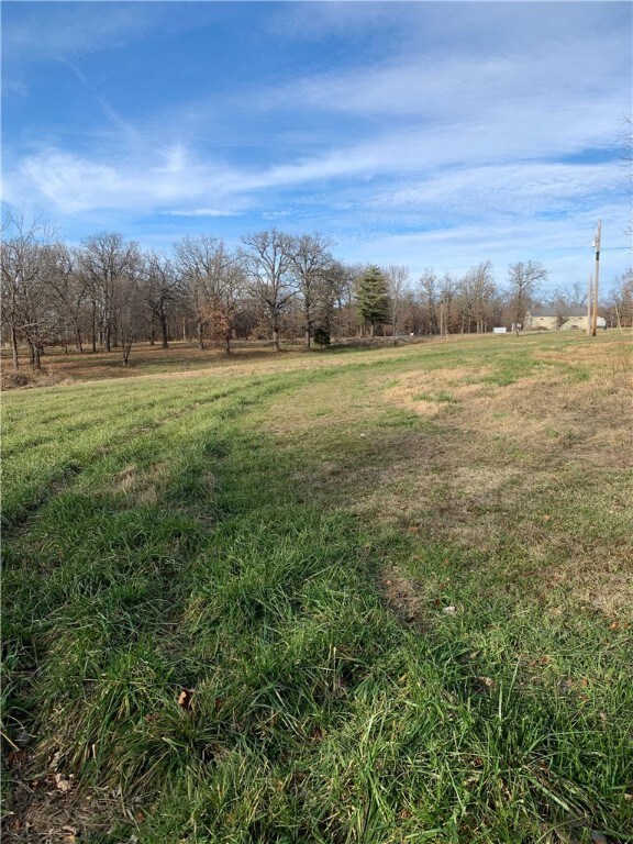 987 Elk Rd, Bentonville, AR 72713