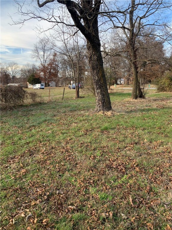 987 Elk Rd, Bentonville, AR 72713