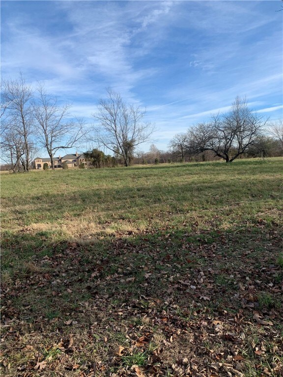 987 Elk Rd, Bentonville, AR 72713