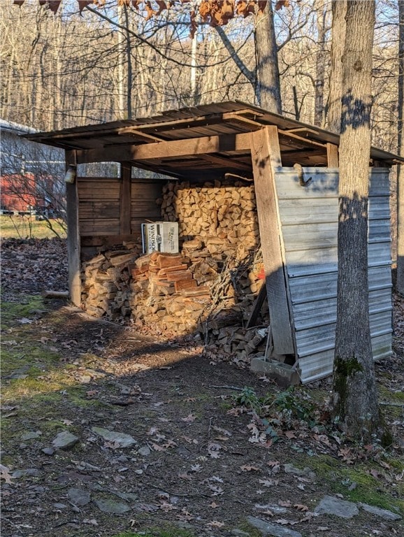 view of shed / structure