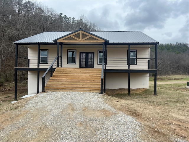 view of front of home with covered porch