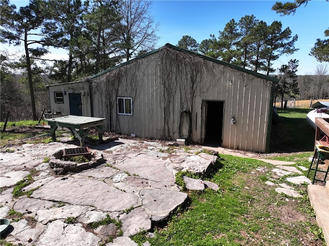 view of outdoor structure