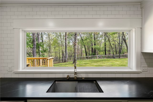 details with tasteful backsplash