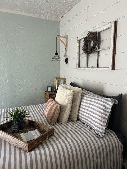 bedroom with a textured ceiling