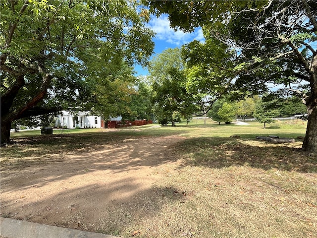 Listing photo 3 for 1327 N Woolsey Ave, Fayetteville AR 72703