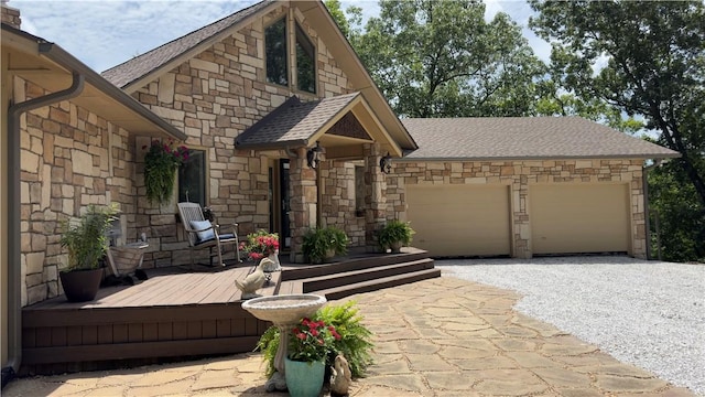 view of front of property featuring a garage