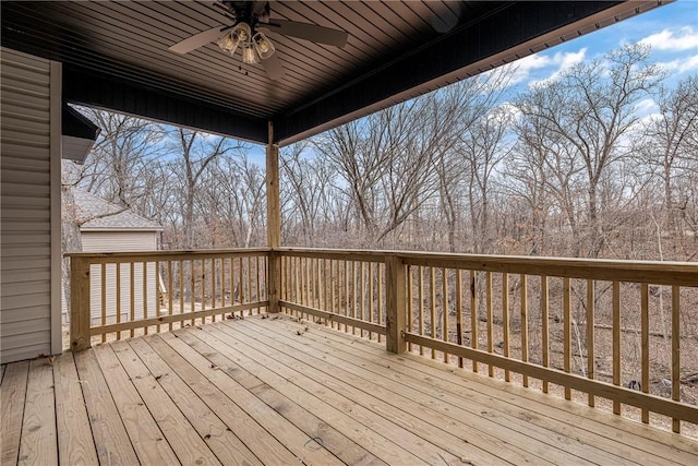 deck with a ceiling fan