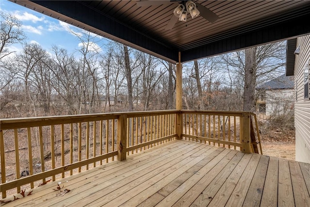 deck with a ceiling fan