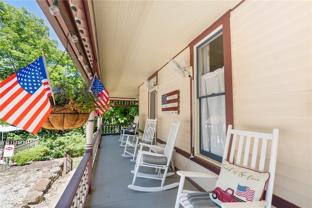 view of patio / terrace featuring covered porch