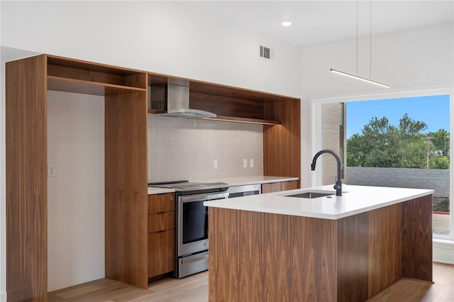 kitchen with stainless steel electric range oven, open shelves, visible vents, modern cabinets, and wall chimney exhaust hood