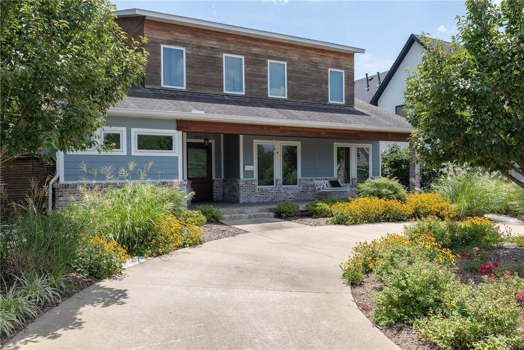 view of front of property with a porch