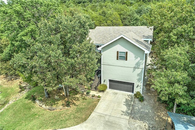 view of front of house with a garage