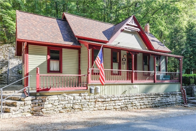 view of front of home with covered porch