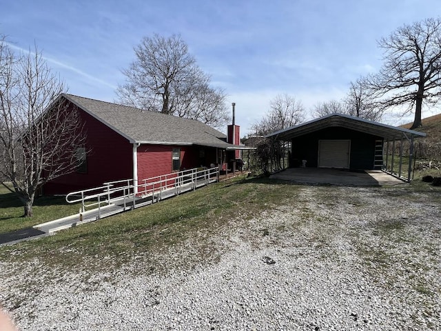 view of front facade featuring a carport