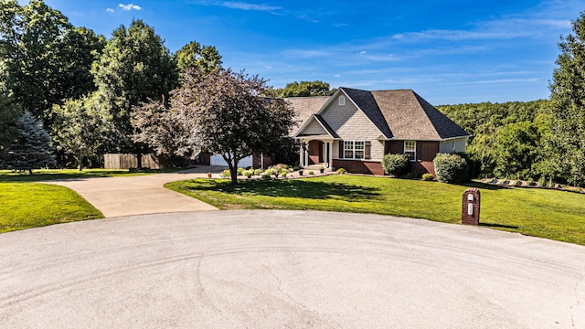 view of front of property with a front lawn