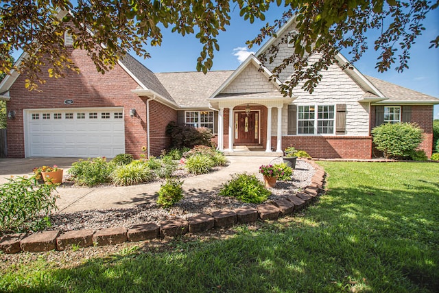 view of front of house featuring a front yard