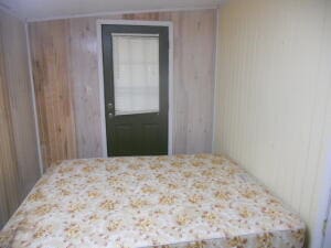 bedroom featuring a closet