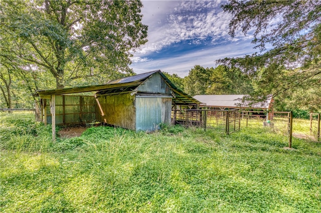 view of outdoor structure