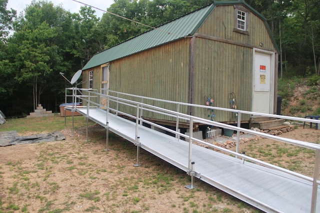 view of outbuilding