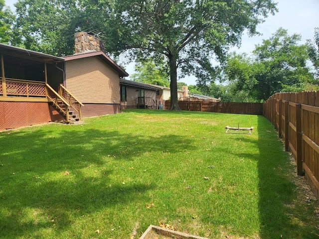 403 Normandy St, Harrison, AR 72601 - fenced backyard with stairs
