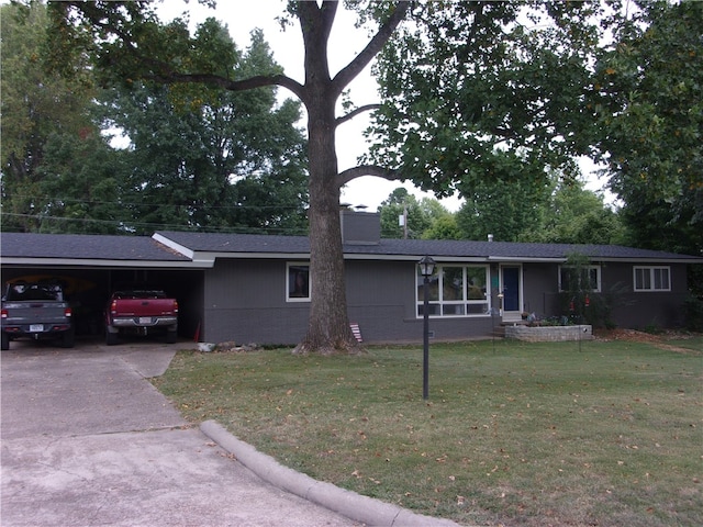 ranch-style home with a front yard