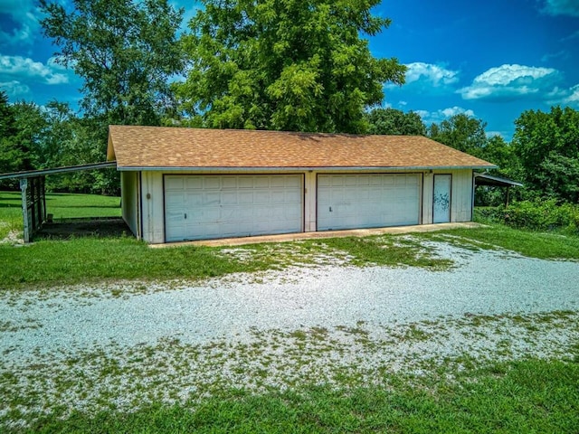 view of detached garage