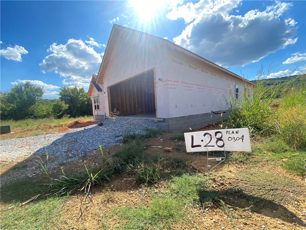 view of home's exterior