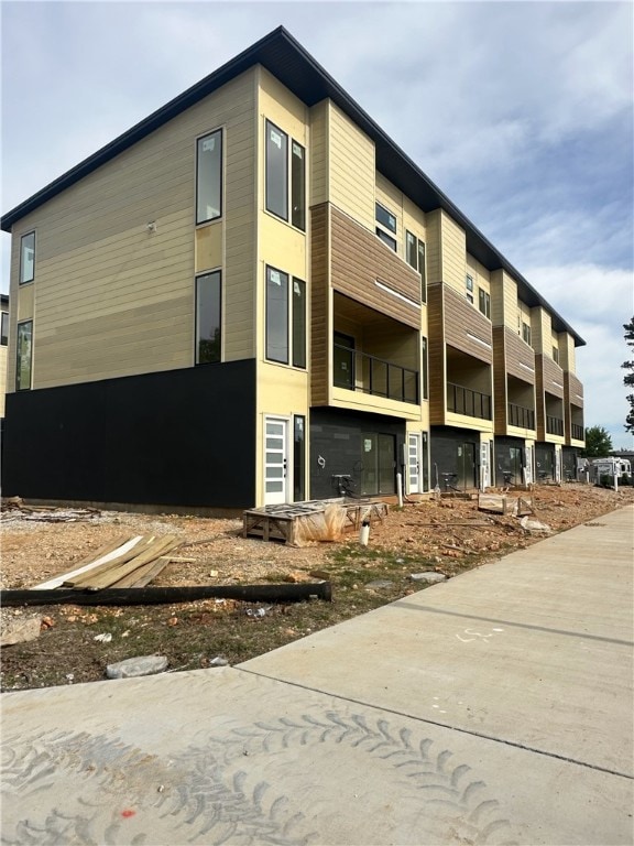 200 NW 9th St, Bentonville, AR 72712 - view of building exterior