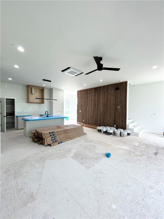 202 NW 9th St, Bentonville, AR 72712 - photo 3